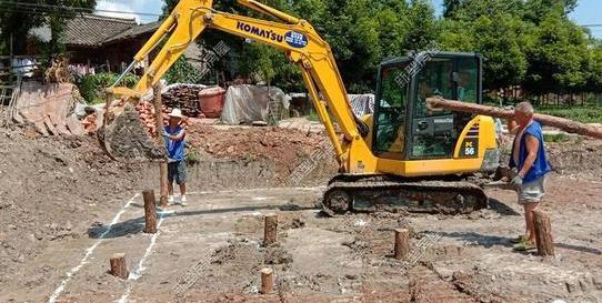 用松木樁加固地基的處理方案有哪些？需要多少成本[附實(shí)例]