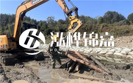 河道清淤怎么施工？?jì)让晒藕拥狼逵偈┕?zhuān)業(yè)施工隊