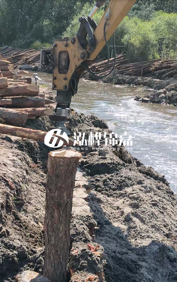 酒泉挖機打木樁專(zhuān)業(yè)施工-圍堰施工用松木樁可以嗎？