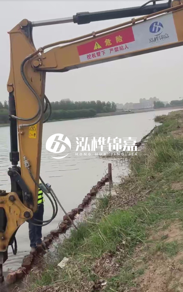 防汛木樁為什么要選擇松木？防汛木樁一根的價(jià)格是多少？