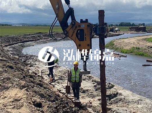 水上打松木樁聯(lián)系電話(huà)-工地比較遠可以接嗎？