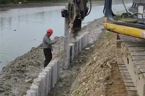 水泥樁廠(chǎng)家泓樺錦嘉-2米水泥樁施工多少錢(qián)一根？	